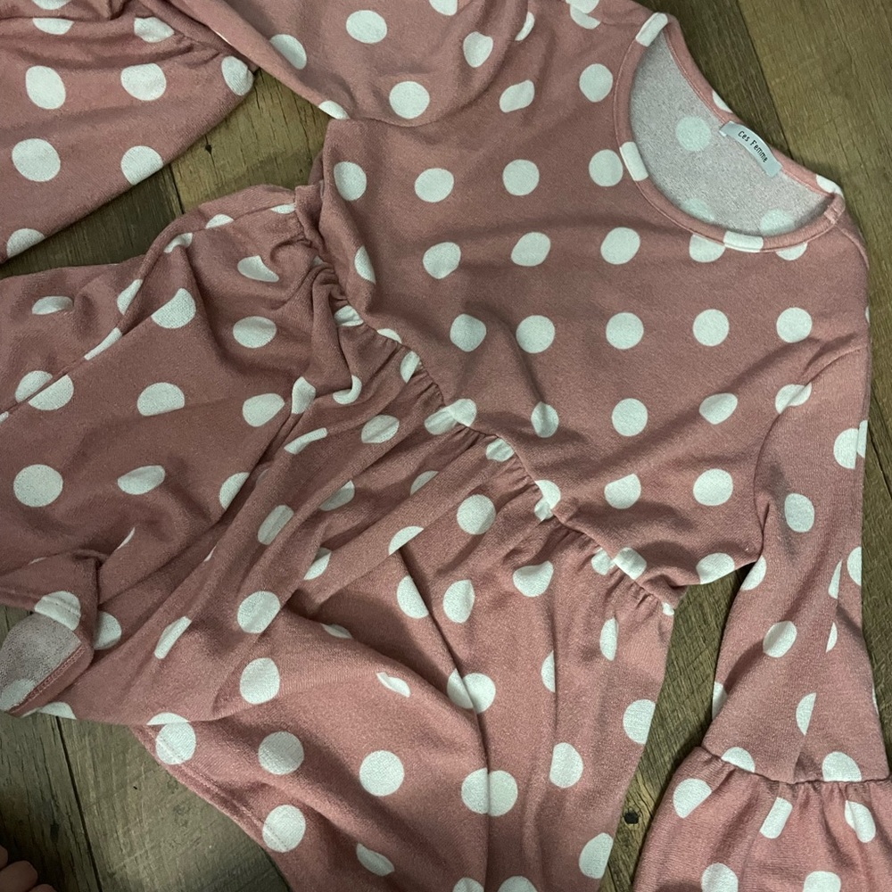 Flare sleeve polka dot top